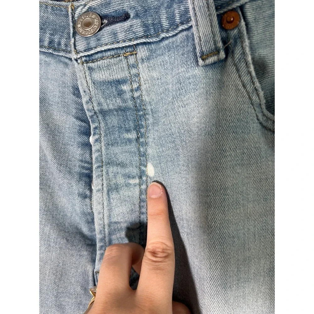 Levis 501 Jeans Mens 34x32 Blue Straight Button‎ Fly Mid Rise Light Wash Denim